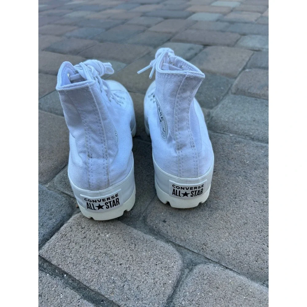 Converse Womens Chuck Taylor All Star Lugged High Top 6.5 White Platform 565902C - Picture 3 of 8